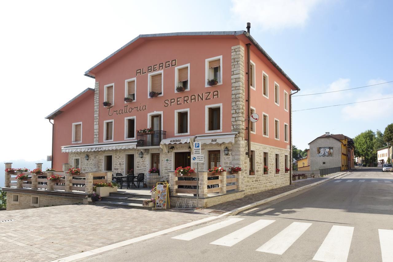 Albergo Trattoria Speranza Foza Eksteriør billede